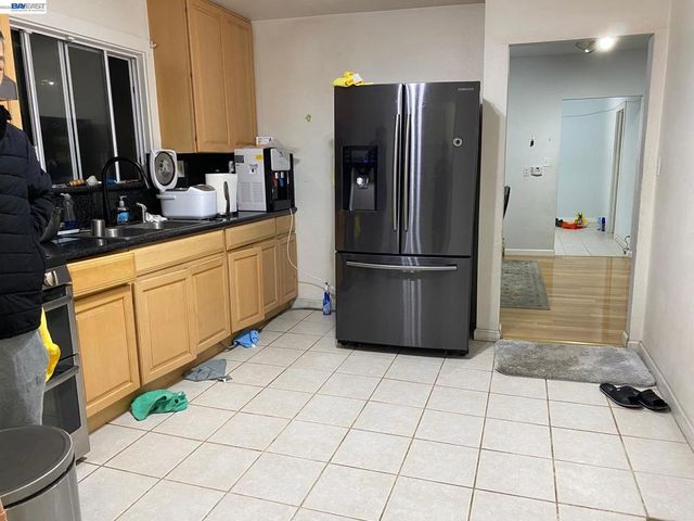 3264 Kansas, Oakland, CA 94602