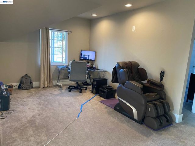 3264 Kansas, Oakland, CA 94602