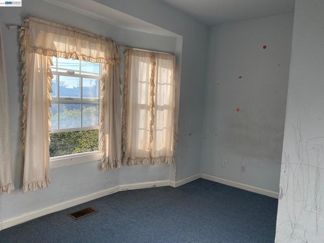 3264 Kansas, Oakland, CA 94602