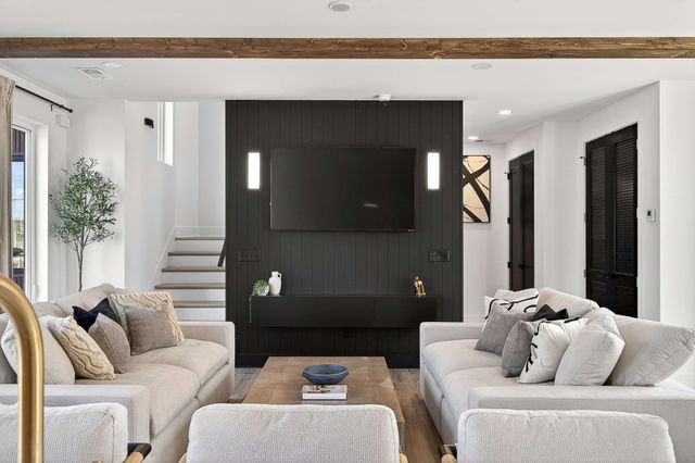 314 E Trinity Ln Apt 3, Nashville, TN 37207