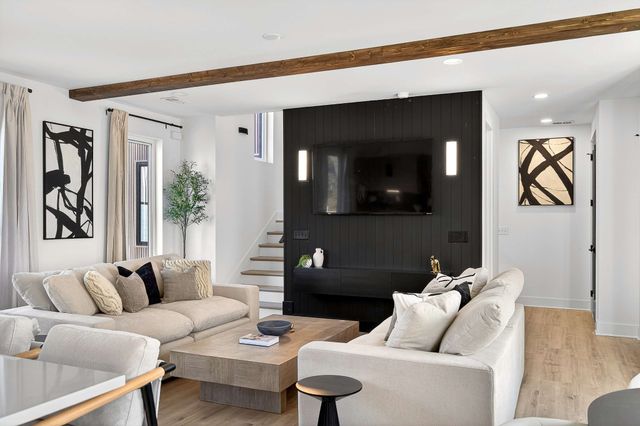 314 E Trinity Ln Apt 3, Nashville, TN 37207