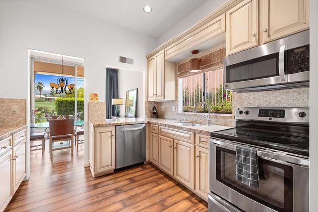 47115 El Menara Circle, Palm Desert, CA 92260