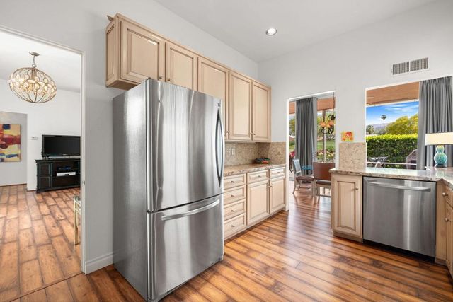 47115 El Menara Circle, Palm Desert, CA 92260