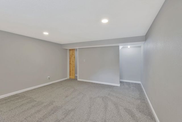 2208 E Blake St, Wichita, KS 67211