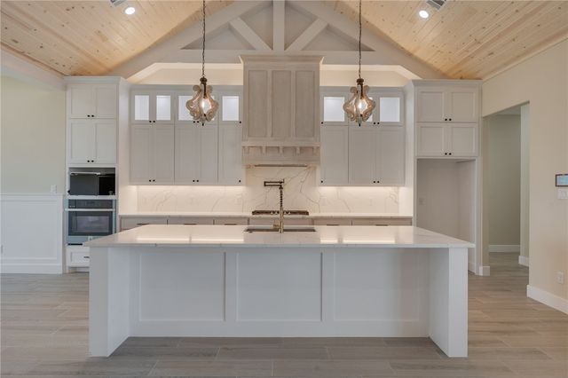 4225 Skylar Drive, College Station, TX 77845