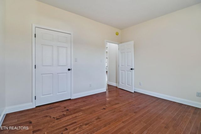 141 2nd St, Rockwood, TN 37854