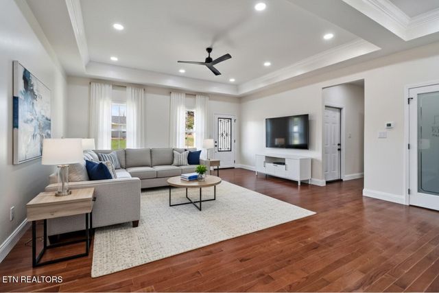 141 2nd St, Rockwood, TN 37854