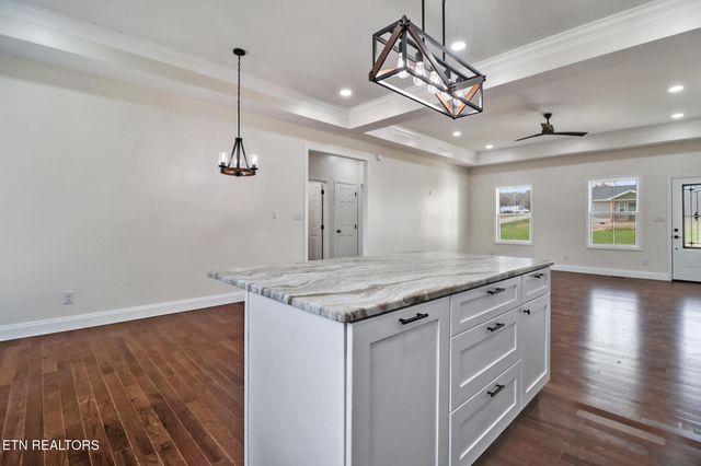 141 2nd St, Rockwood, TN 37854