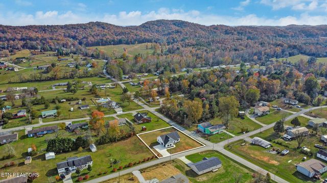 141 2nd St, Rockwood, TN 37854