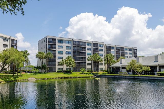 1316 PASADENA AVENUE S 206, South Pasadena, FL 33707