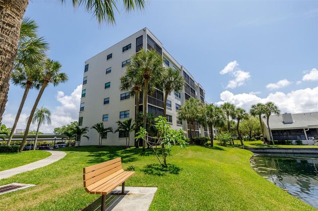 1316 PASADENA AVENUE S 206, South Pasadena, FL 33707