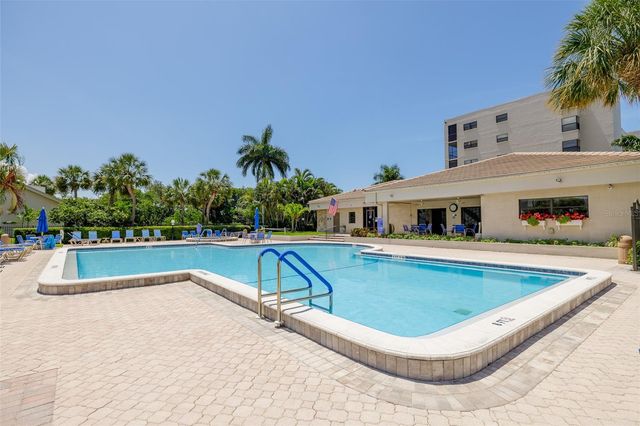 1316 PASADENA AVENUE S 206, South Pasadena, FL 33707