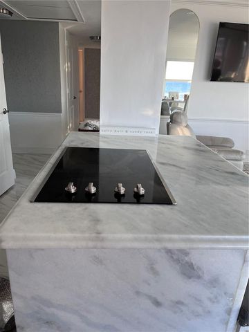 880 MANDALAY AVENUE S302, Clearwater Beach, FL 33767