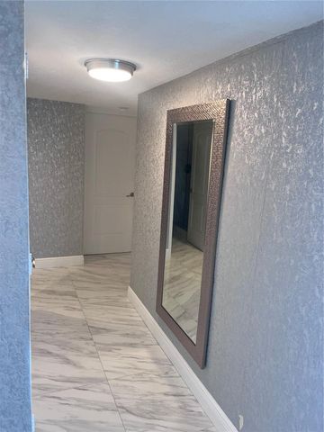 880 MANDALAY AVENUE S302, Clearwater Beach, FL 33767