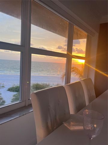 880 MANDALAY AVENUE S302, Clearwater Beach, FL 33767