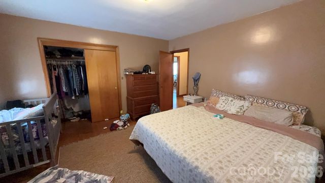 1582 Dutch Cove Road, Canton, NC 28716