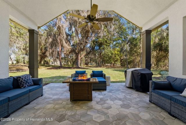 4586 Hickory Oak Drive, Brooksville, FL 34601