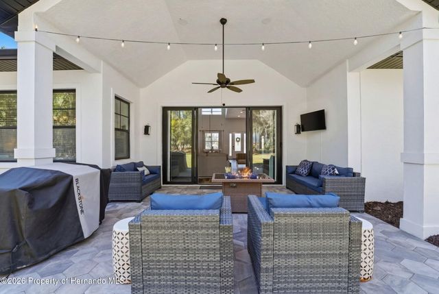 4586 Hickory Oak Drive, Brooksville, FL 34601