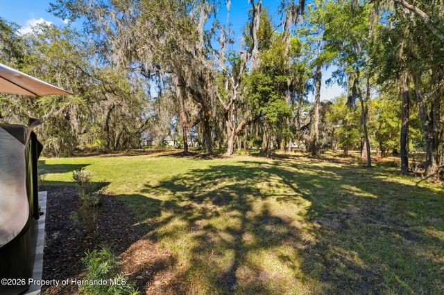 4586 Hickory Oak Drive, Brooksville, FL 34601