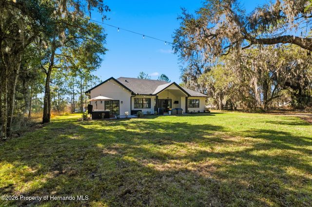 4586 Hickory Oak Drive, Brooksville, FL 34601