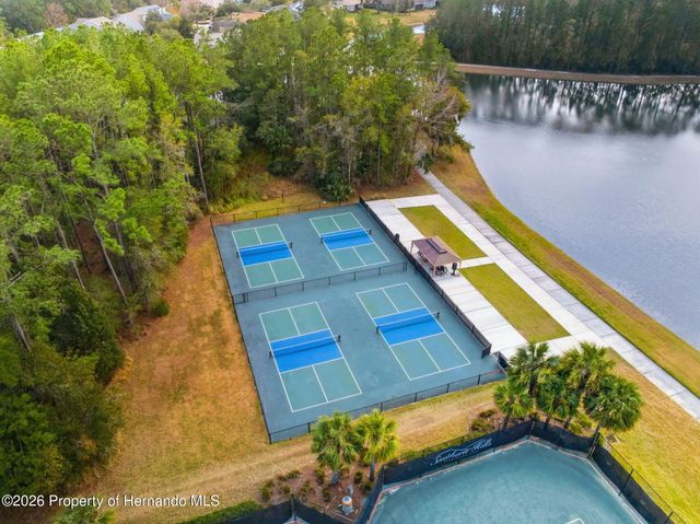 4586 Hickory Oak Drive, Brooksville, FL 34601