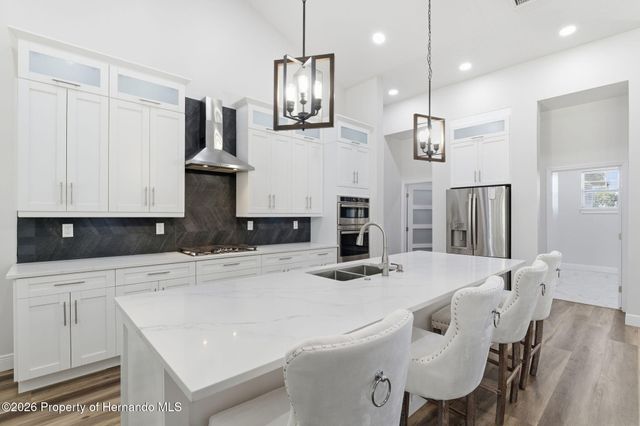 4586 Hickory Oak Drive, Brooksville, FL 34601