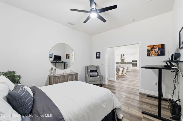 4586 Hickory Oak Drive, Brooksville, FL 34601