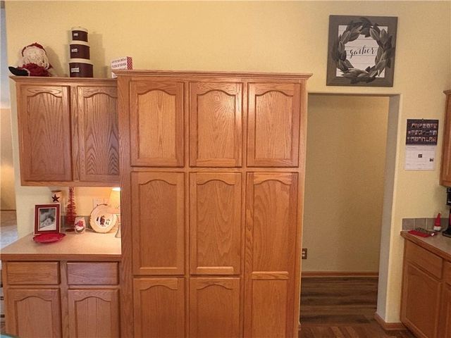 907 NE Cherry Court, Oak Grove, MO 64070