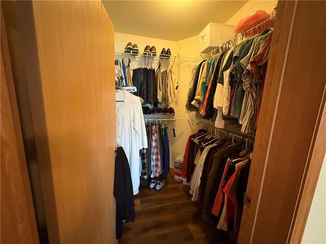 907 NE Cherry Court, Oak Grove, MO 64070