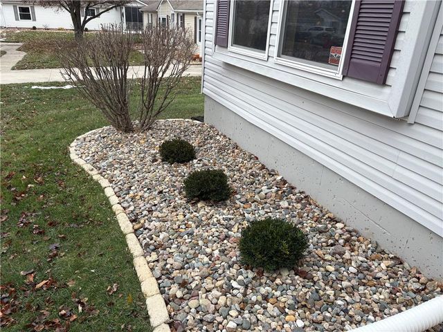 907 NE Cherry Court, Oak Grove, MO 64070