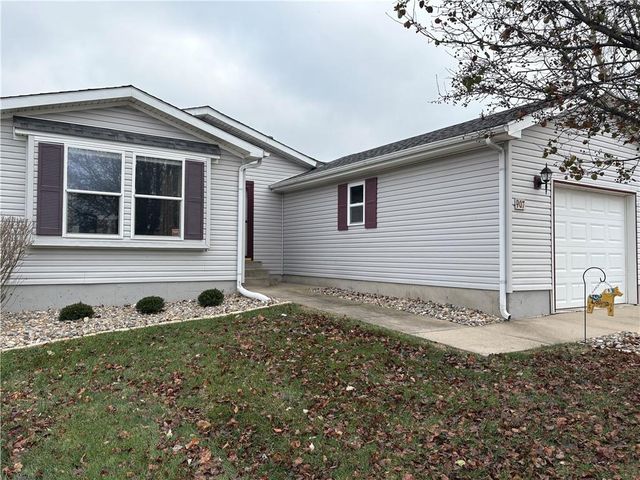 907 NE Cherry Court, Oak Grove, MO 64070