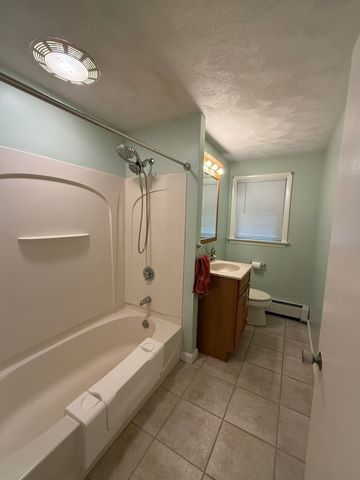 24 Wedgemere Rd, Beverly, MA 01915