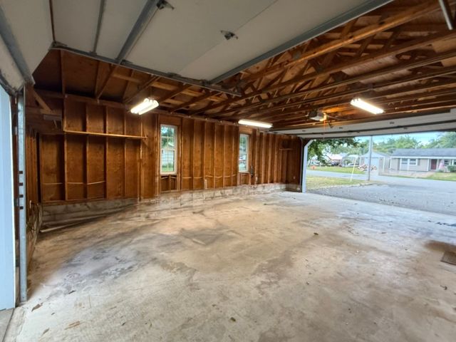 24 Wedgemere Rd, Beverly, MA 01915
