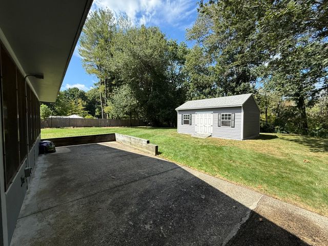 24 Wedgemere Rd, Beverly, MA 01915