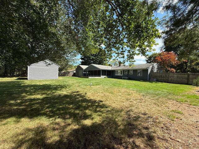 24 Wedgemere Rd, Beverly, MA 01915