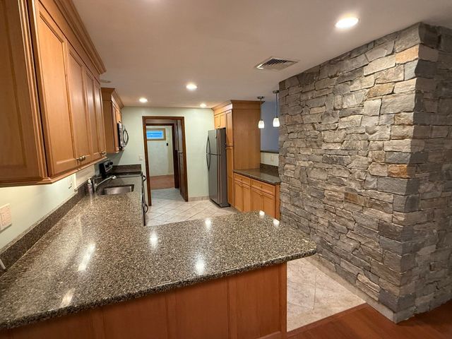 24 Wedgemere Rd, Beverly, MA 01915