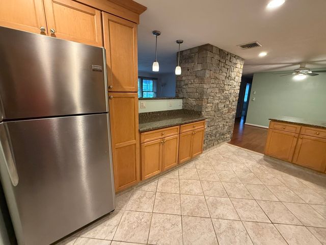 24 Wedgemere Rd, Beverly, MA 01915