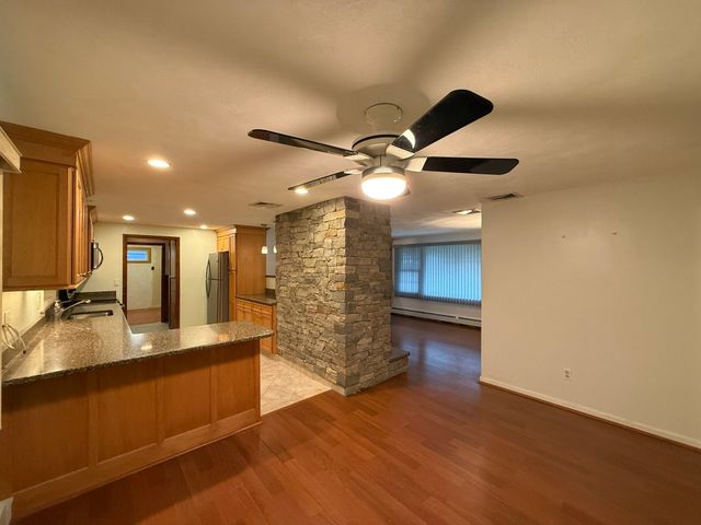 24 Wedgemere Rd, Beverly, MA 01915