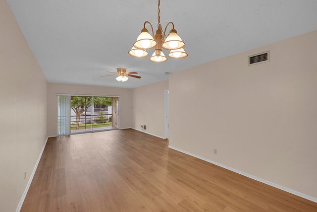 2340 SW 22nd Avenue 306, Delray Beach, FL 33445