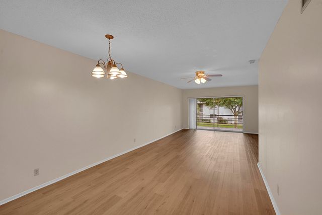 2340 SW 22nd Avenue 306, Delray Beach, FL 33445