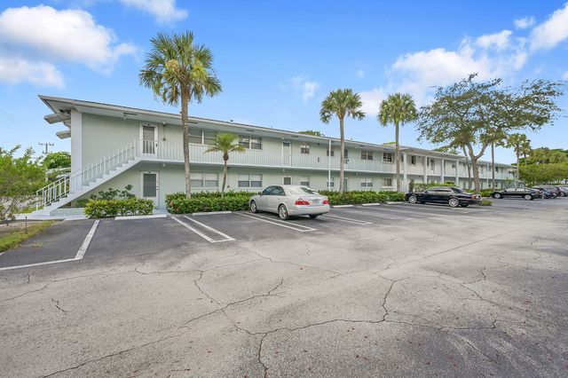 2340 SW 22nd Avenue 306, Delray Beach, FL 33445