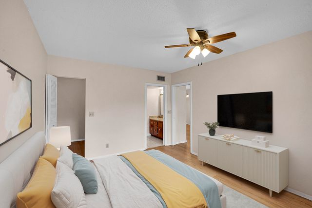 2340 SW 22nd Avenue 306, Delray Beach, FL 33445