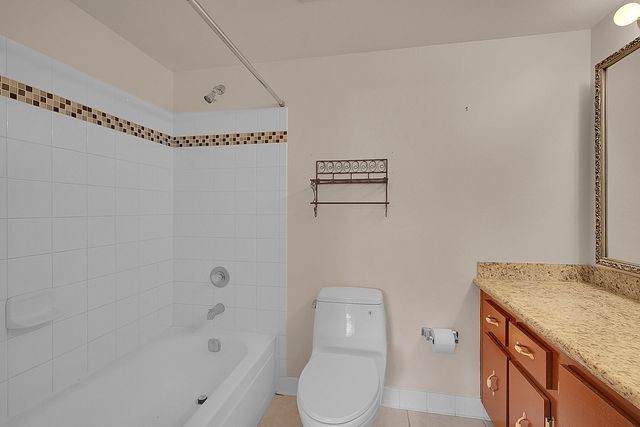 2340 SW 22nd Avenue 306, Delray Beach, FL 33445