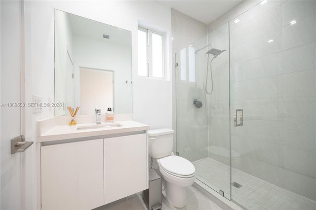 10366 NW 68th Ter, Doral, FL 33178