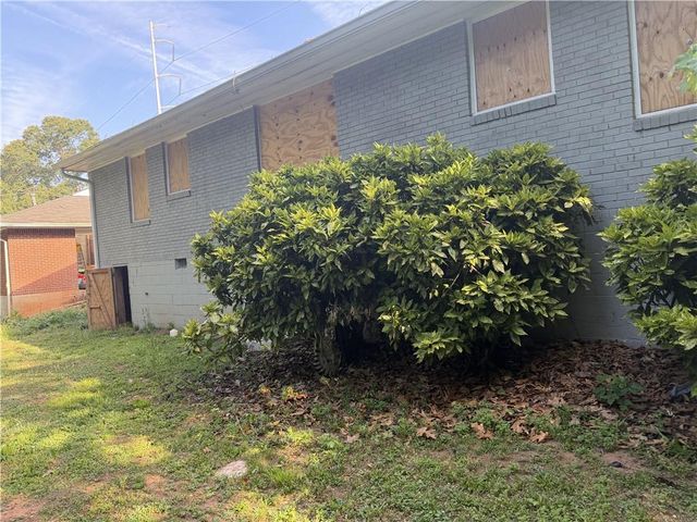 4881 Glenwood Road, Decatur, GA 30035