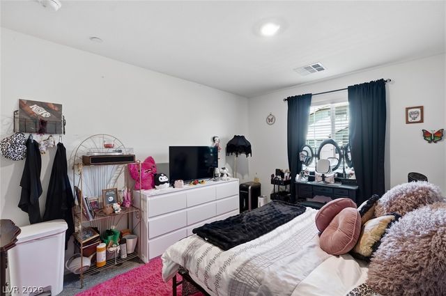 7870 Aurora Sky Street 1, North Las Vegas, NV 89084