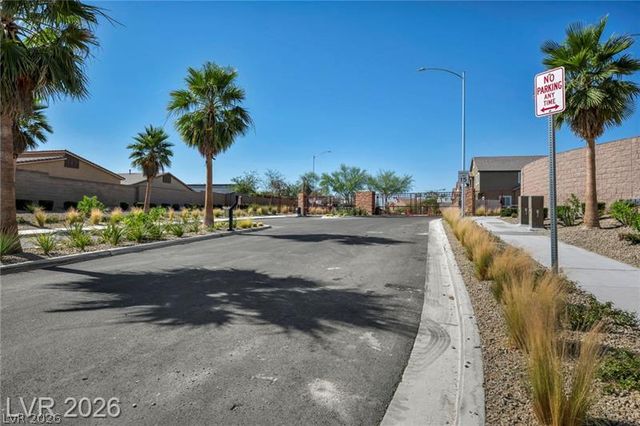 7870 Aurora Sky Street 1, North Las Vegas, NV 89084