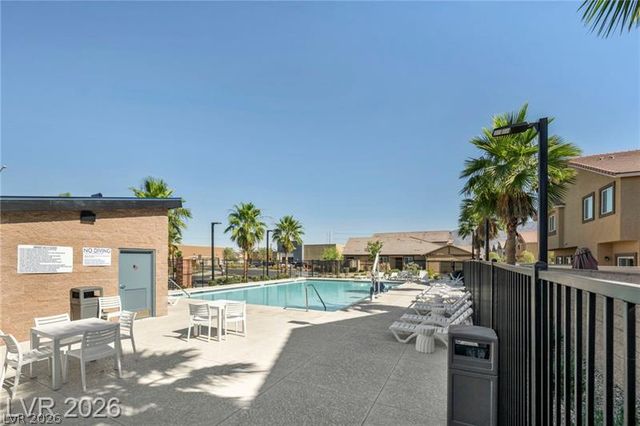 7870 Aurora Sky Street 1, North Las Vegas, NV 89084