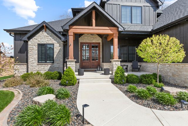 9609 Tall Grass Trail, St. John, IN 46373