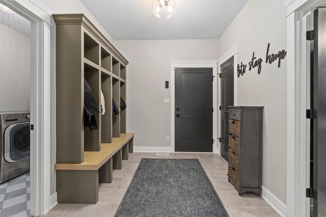 9609 Tall Grass Trail, St. John, IN 46373